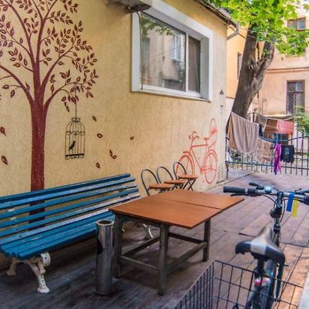 Hostel Berloga Odessa Eksteriør billede