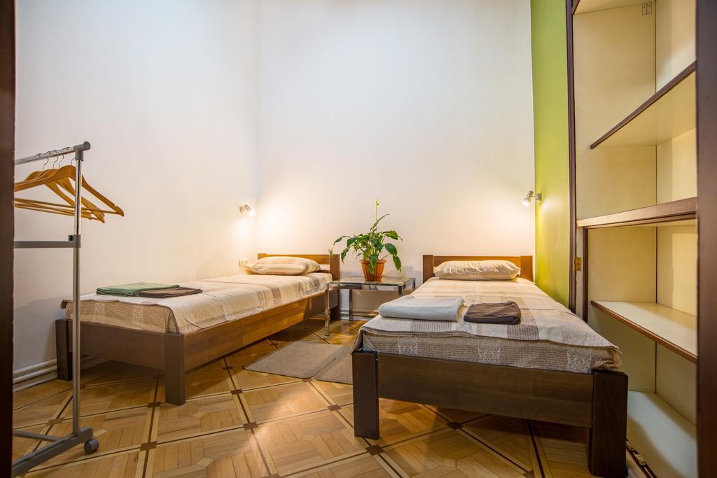 Hostel Berloga Odessa Eksteriør billede
