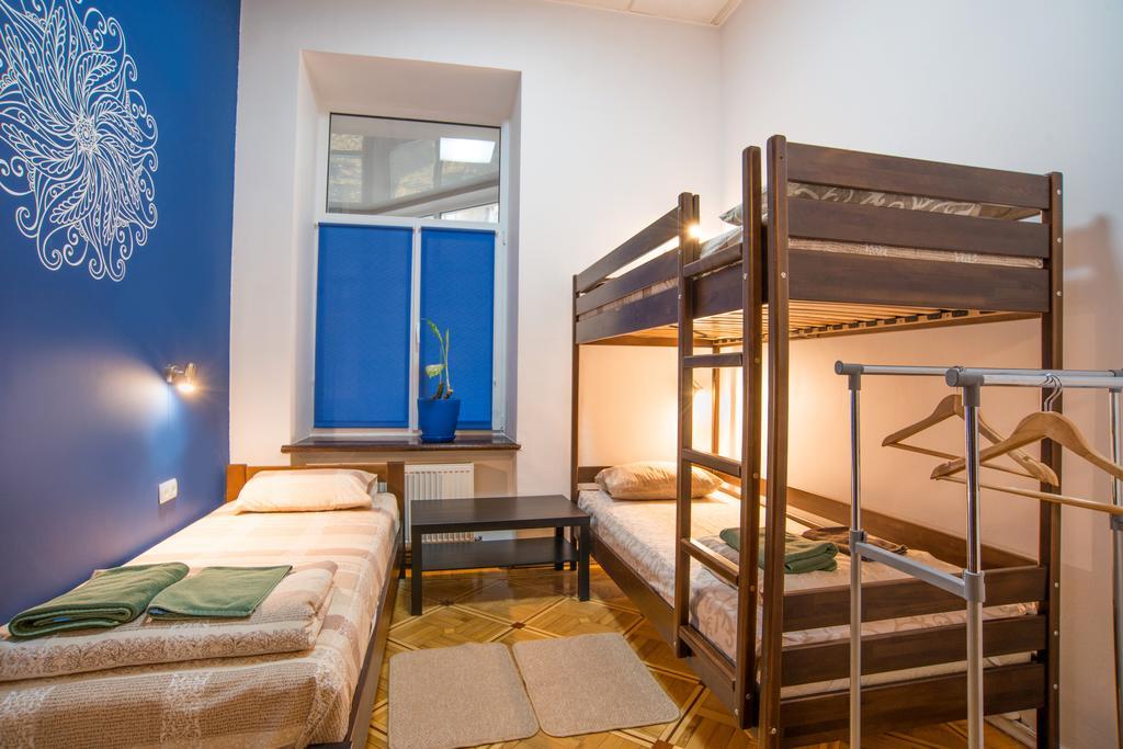 Hostel Berloga Odessa Eksteriør billede