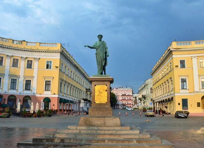 Hostel Berloga Odessa Eksteriør billede